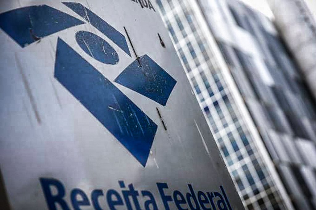 stj-determina-suspensao-de-greve-na-receita-e-impoe-multa-diaria-de-r$-500-mil