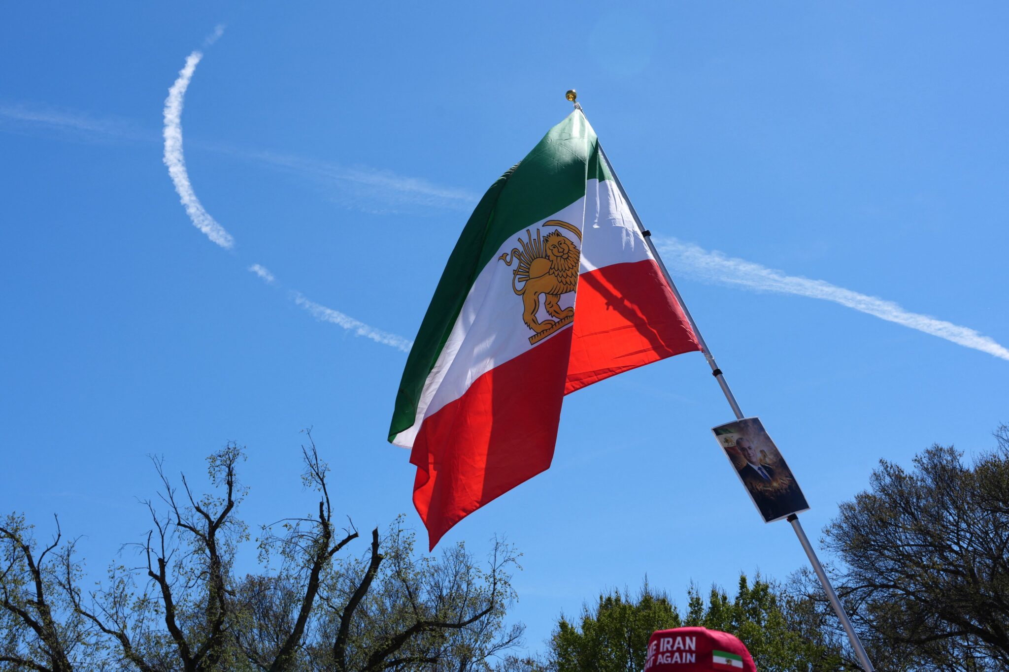 ira-oferece-recompensa-de-us$-60-mil-por-‘piloto-americano-invasor’