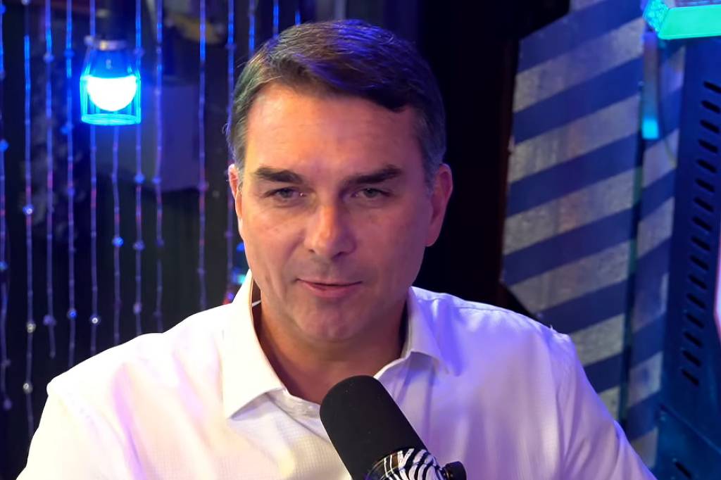 flavio-bolsonaro-diz-que-postura-critica-de-eduardo-a-nikolas-‘nao-e-inteligente’