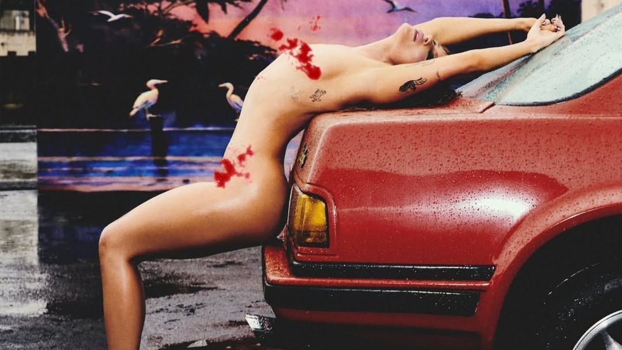 luisa-sonza-aposta-no-excesso-em-‘brutal-paraiso’,-disco-cansativo-em-que-bons-momentos-se-perdem