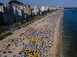 busca-por-sol-e-praia-encolhe,-mas-e-principal-motivo-de-viagens-de-lazer-do-brasileiro
