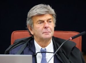 suposto-golpe:-a-licao-de-direito-sem-politica-de-luiz-fux-ao-brasil