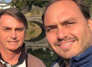 carlos-bolsonaro-diz-que-medicos-avaliam-necessidade-de-novos-procedimentos