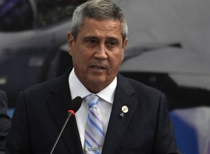 braga-netto-pede-ao-stf-para-cursar-faculdade-a-distancia-e-ter-tv-a-cabo-na-prisao