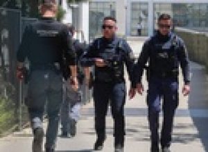 atirador-de-89-anos-fere-5-pessoas-em-dois-ataques-no-centro-de-atenas