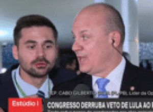 assessor-e-exonerado-apos-interromper-fala-de-deputado-na-tv-com-palavrao