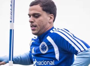 cruzeiro-encaminha-venda-de-vitinho-ao-futebol-portugues
