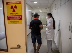 tratamento-de-cancer-no-sus-tem-desigualdades-regionais-e-condutas-desatualizadas,-diz-estudo